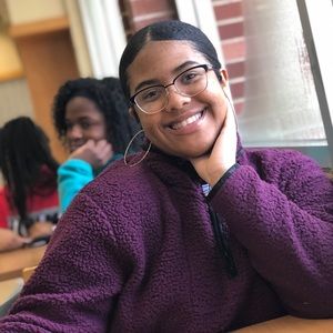 Meet your Posher, Briana
